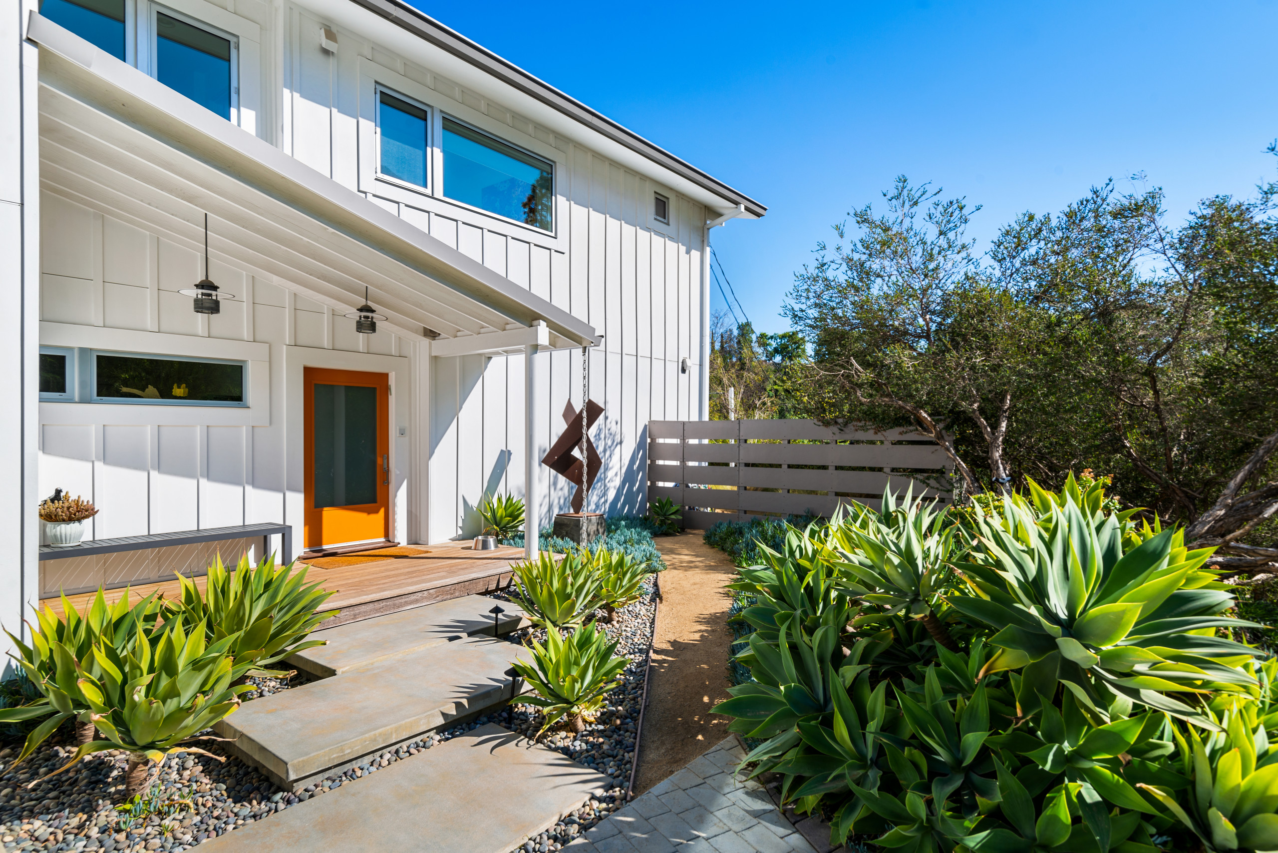 bel air R house — photograph 1