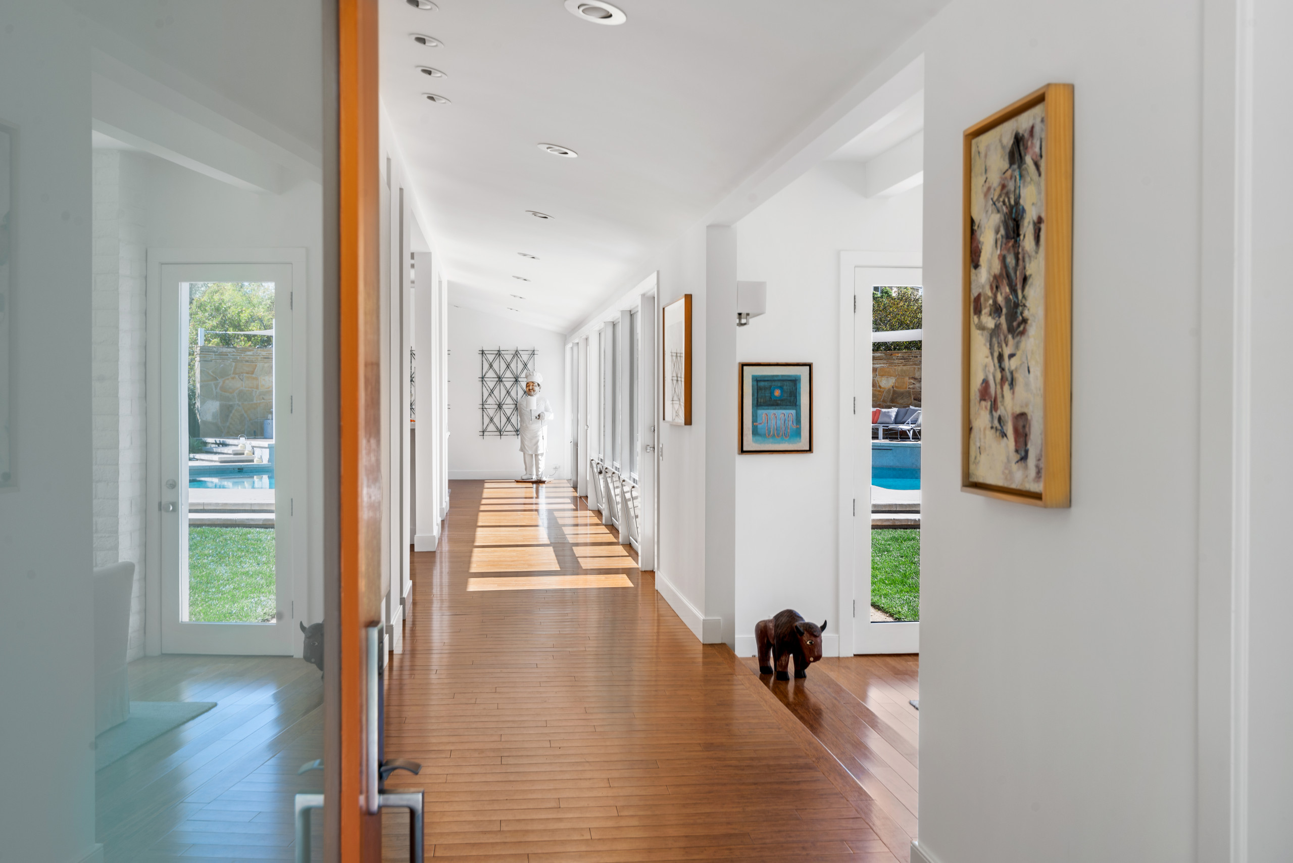 bel air R house — photograph 3