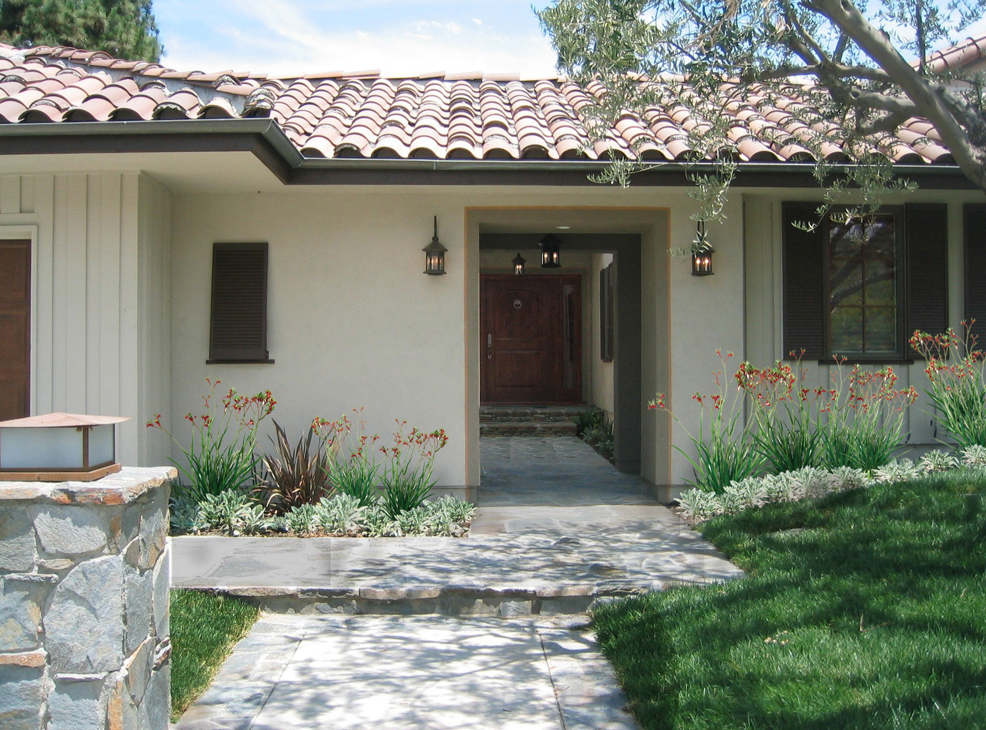 encino L house — photograph 1